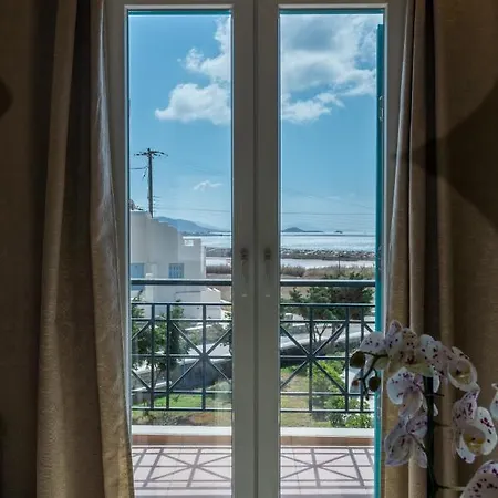Naxos Imperial Beach & Hotell 5*